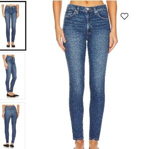 Hudson Barbara High Rise Super Skinny in Slopes (Dark-Mid wash)
